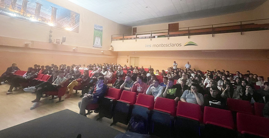 Gamesa Electric acerca a los alumnos del IES Montesclaros el 