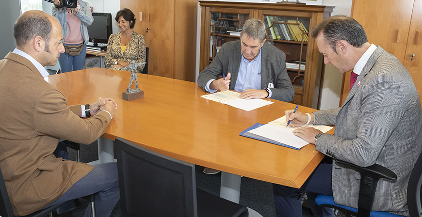 Ganader�a destinar� casi 1,2 millones a la Asociaci�n Frisona de Cantabria para impulsar su mejora gen�tica