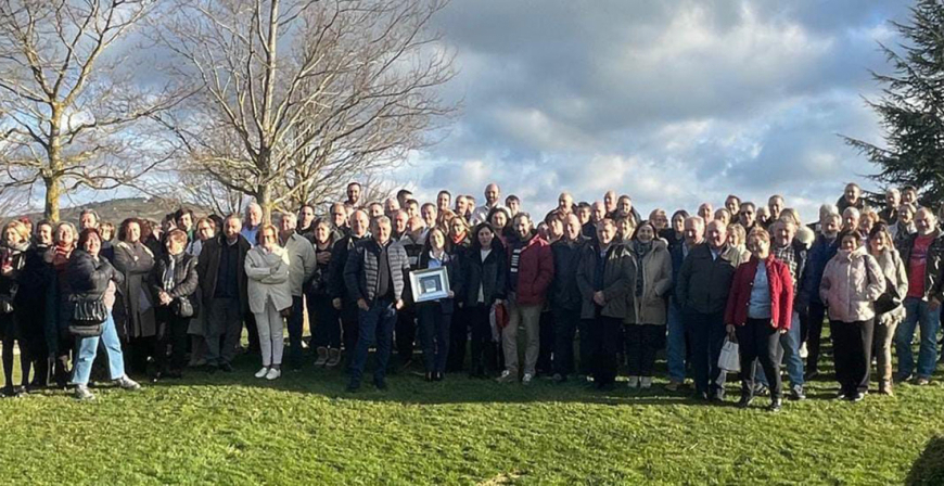 Los ganaderos campurrianos homenajean a Lourdes Salces, funcionaria jubilada de la Oficina Comarcal Agraria