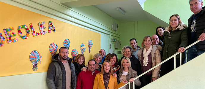 La generacin de 1974 del Colegio Pblico Valdeolea celebraron un encuentro de hermandad