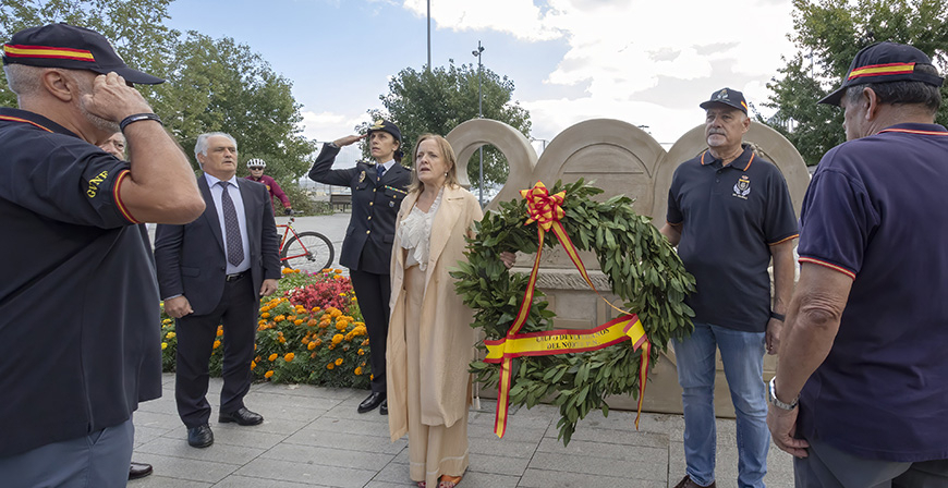 El Gobierno de Cantabria acude al homenaje a las v�ctimas del terrorismo organizado por el Grupo de Veteranos de la Polic�a Nacional