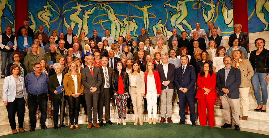 El Gobierno de Cantabria homenajea a los 179 empleados pblicos que se jubilaron el ltimo ao