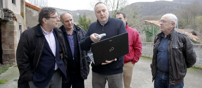 El Gobierno de Cantabria mejora la red de saneamiento de Pesquera 