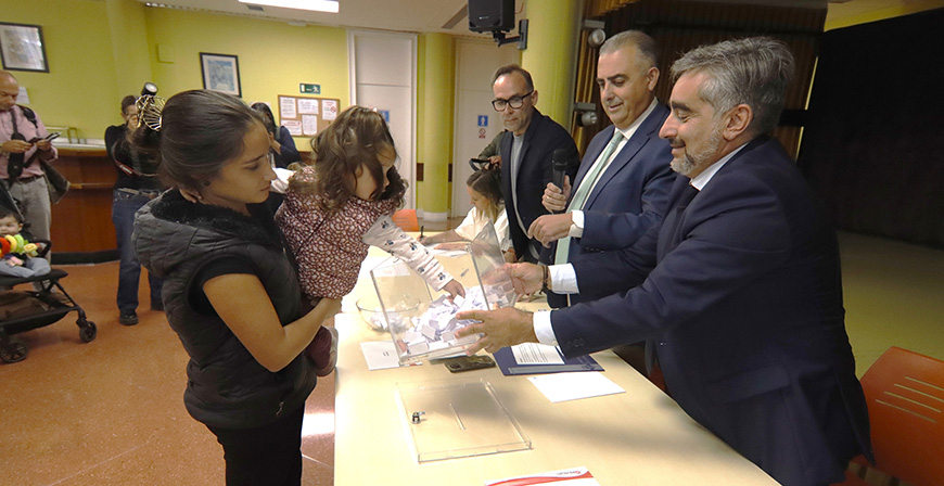 El Gobierno de Cantabria sortea las 19 VPO en r�gimen de alquiler asequible de Las Fuentes en Reinosa
