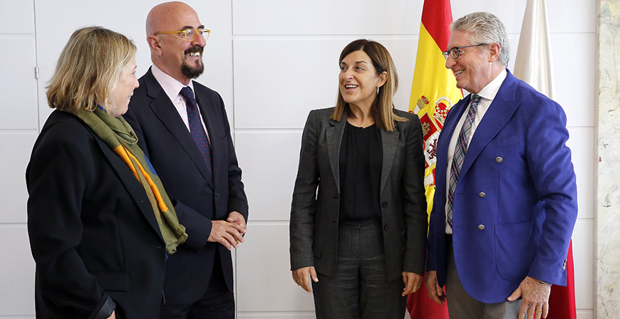 El Gobierno colaborar con la AECC para crear un espacio de atencin a pacientes vinculado a la integracin de Valdecilla en la Red de Centros Oncolgicos de la UE
