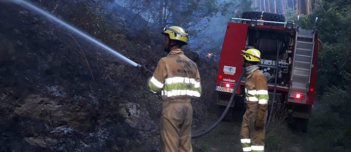 El Gobierno desactivar hoy el nivel 2 del operativo de incendios forestales en la zona sur de Cantabria