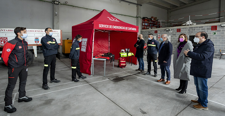 El Gobierno dota a los bomberos del 112 de equipaciones especficas de rescate en invierno