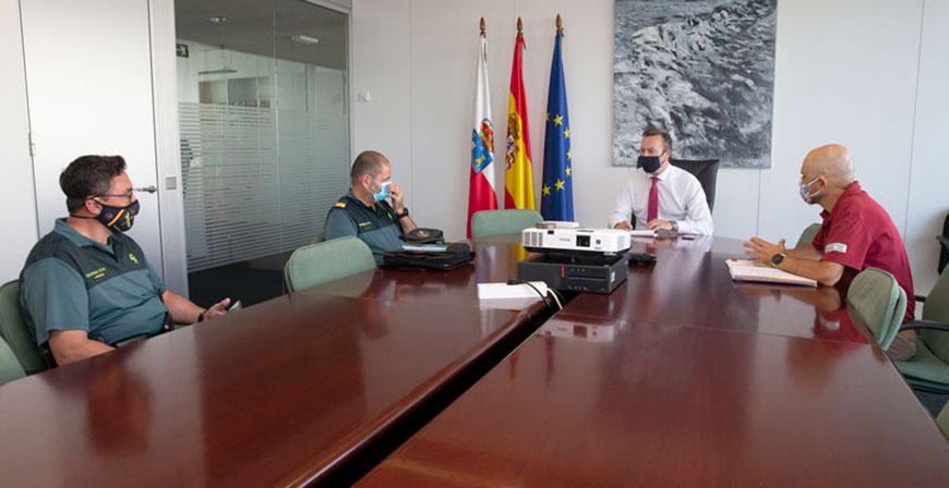 Gobierno y Guardia Civil coordinarn el control areo en los espacios naturales protegidos de Cantabria