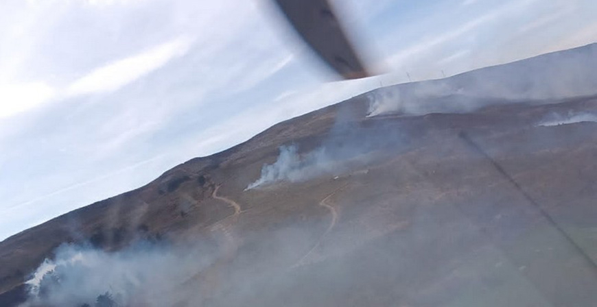 El Gobierno moviliza el helicptero 'Maya Dama' para ayudar a extinguir un incendio forestal en Villafufre