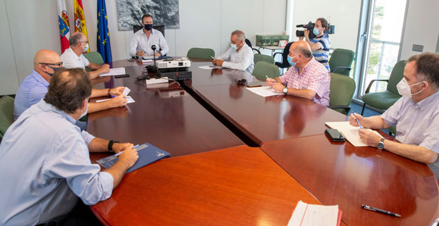 Gobierno regional y Grupos de Accin Local analizan los proyectos a desarrollar para atender las necesidades del medio rural