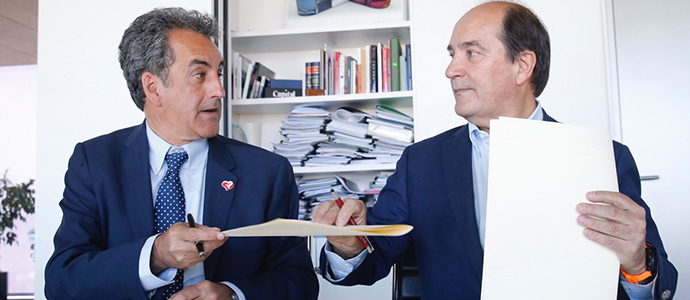 El Gobierno renueva su apoyo a la Cmara de Comercio con 111.000 euros