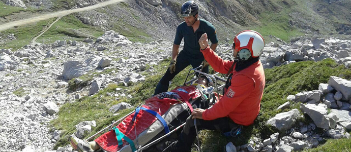 El GREIM y el 112 rescatan a un escalador en Picos de Europa