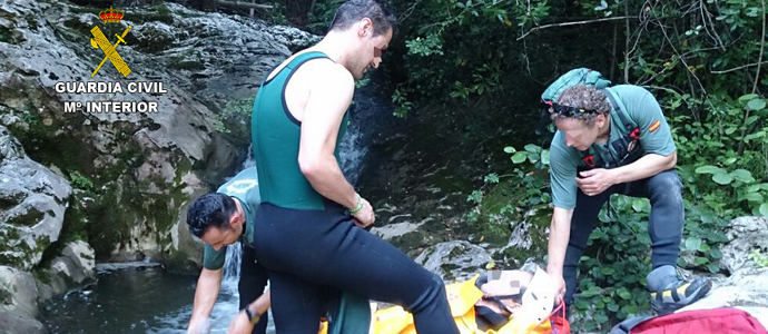 El GREIM rescata a un montaero que se lesion cuando practicaba barranquismo