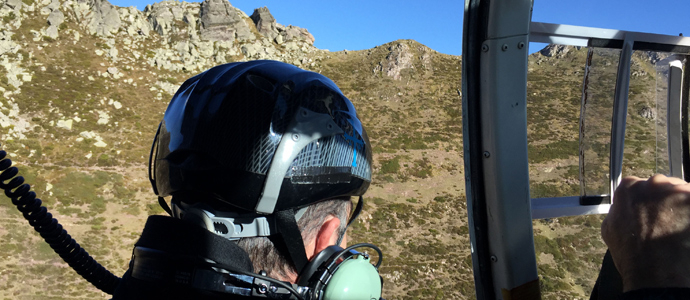 El GREIM rescata a un senderista que se qued enriscado en el Pico Paraes