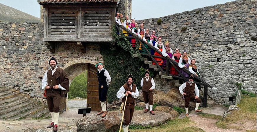 El Grupo de Danzas San Sebastin de Reinosa ingresa en la Federacin de Asociaciones de Coros y Danzas de Espaa