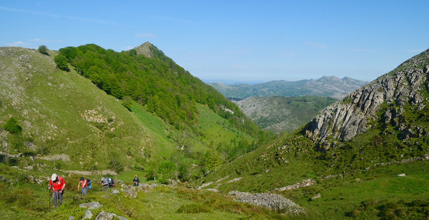 El grupo Pico Cordel recorre la divisoria de las cuencas del Miera y el Asn