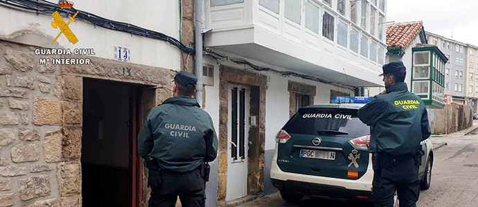 La Guardia Civil auxilia en Reinosa a una familia intoxicada por CO2