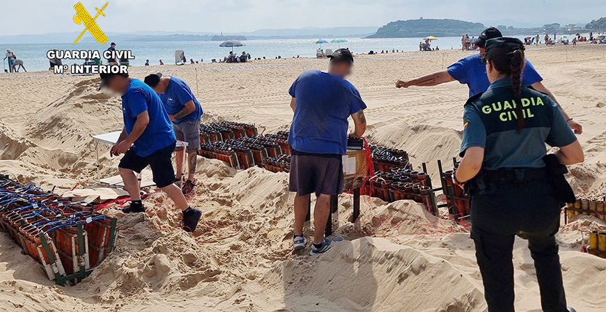 La Guardia Civil de Cantabria inspecciona el uso seguro de pirotecnia en eventos y fiestas durante el verano