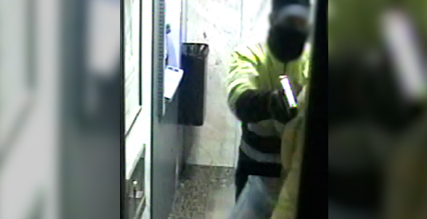 La Guardia Civil desmantela una banda momentos antes de atracar un banco en Somo