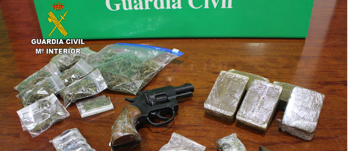 La Guardia Civil desmantela un punto de venta de droga en Entrambasaguas