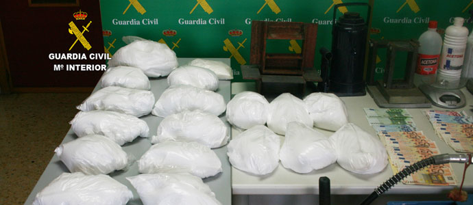 La Guardia Civil desmantela una trama dedicada al trfico de drogas en Cantabria 