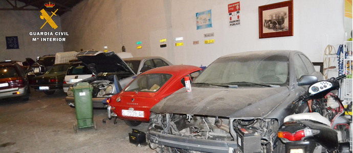 La Guardia Civil desmonta un negocio de compraventa ilegal de vehculos en Gajano