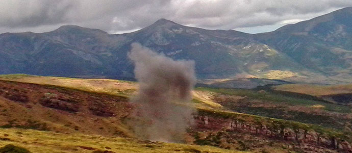 La Guardia Civil destruye una granada de la Guerra Civil hallada en Campoo de Suso