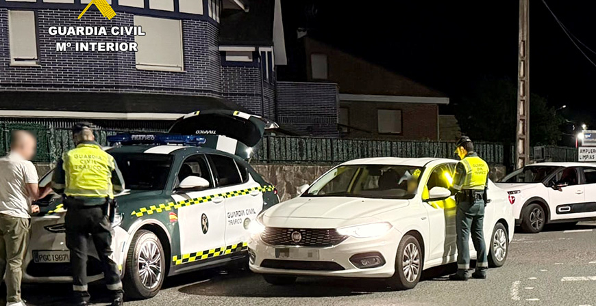 La Guardia Civil detect 32 positivos en alcohol o drogas y a un conductor en sentido contrario el pasado fin de semana 