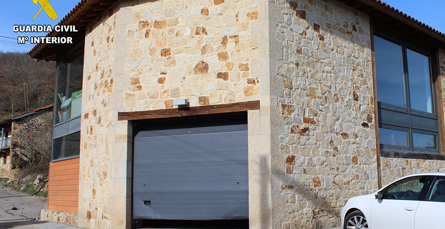 La Guardia Civil detiene al presunto autor de un robo con fuerza en el almacn municipal de Polaciones