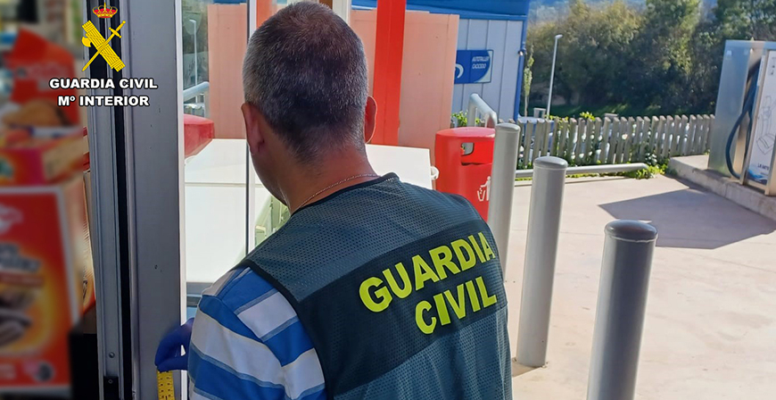 La Guardia Civil detiene al presunto autor de un robo con violencia en una gasolinera de Sobarzo