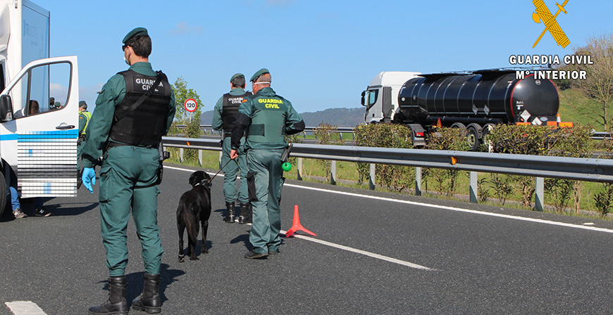 La Guardia Civil detiene de nuevo a otras dos personas por transportar hachs