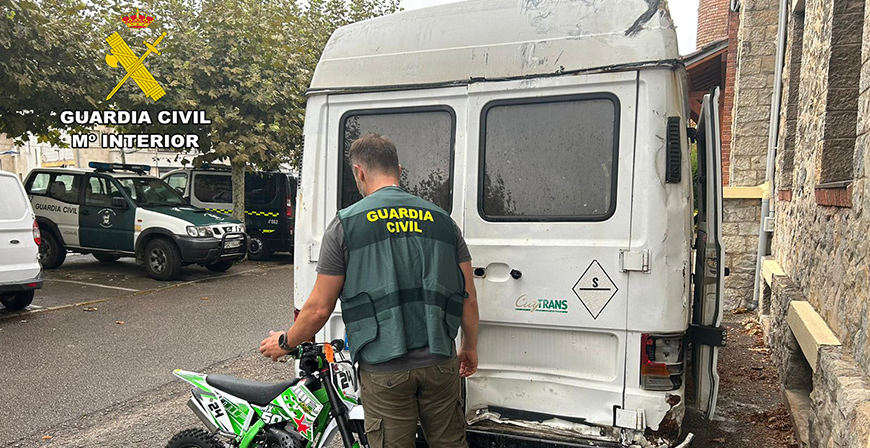 La Guardia Civil detiene a los presuntos responsables de dos alunizajes