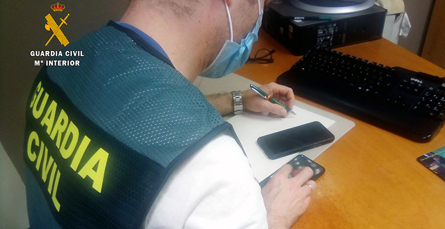 La Guardia Civil detiene a tres personas por denuncia falsa y estafa