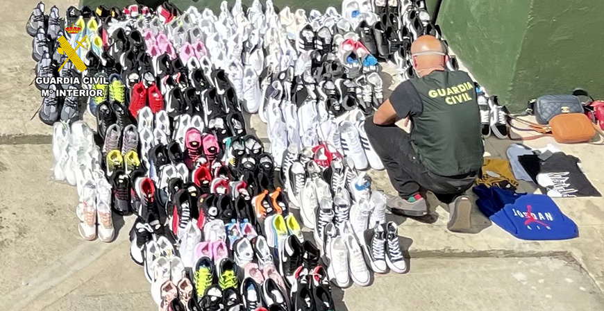 La Guardia Civil interviene unos 1.700 artculos falsificados en mercadillos de Cantabria	