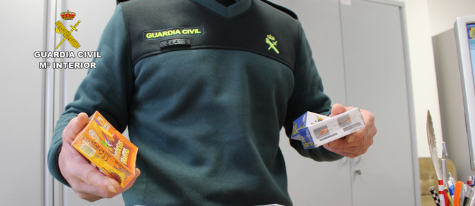 La Guardia Civil interviene ms de 13.400 unidades de artificios pirotcnicos