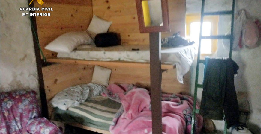 La Guardia Civil libera a una pareja de la supuesta explotacin laboral a la que eran sometidos en Los Corrales de Buelna