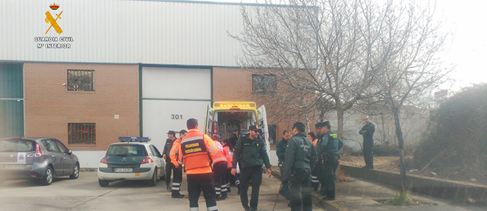 La Guardia Civil de Palencia localiza y rescata a un hombre atrapado en una arqueta
