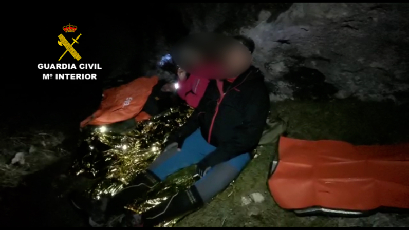 La Guardia Civil de Palencia rescata a dos montaeros en una zona de muy difcil acceso del Espigete