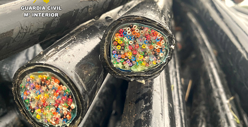 La Guardia Civil recupera 2.250 kilos de cableado de cobre y detiene a los presuntos autores de su robo 