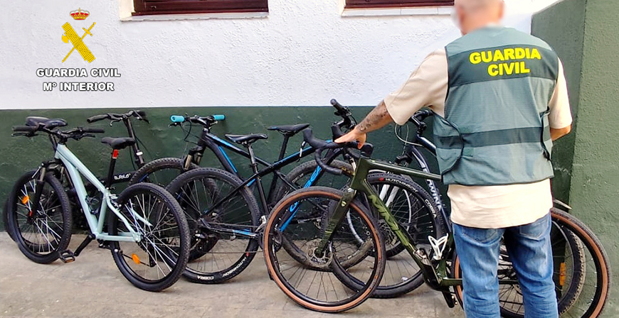 La Guardia Civil recupera siete bicicletas robadas en garajes de Laredo