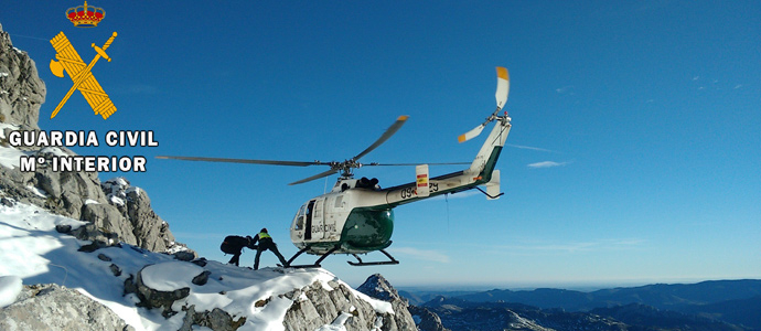 La Guardia Civil rescata a una montaera tras sufrir un accidente en el Curavacas