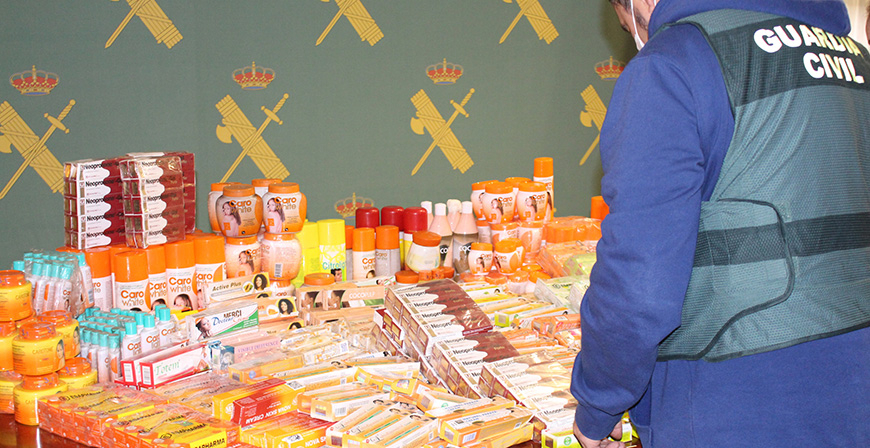 La Guardia Civil retira del mercado cerca de 900 productos considerados medicamentos ilegales en Cantabria y Pas Vasco 