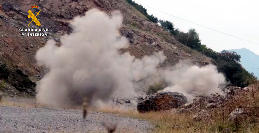 La Guardia Civil destruye en los que va de mes tres artefactos explosivos 