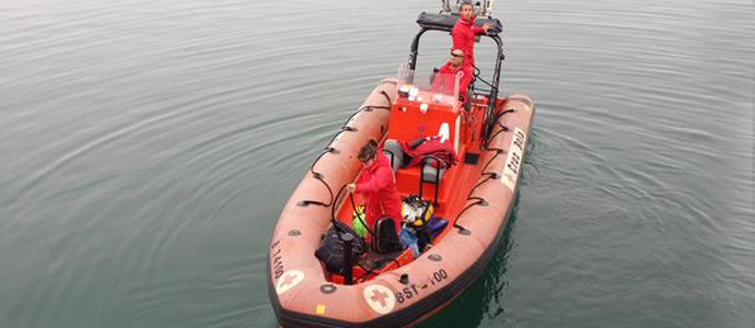 Hallan el cuerpo del buceador desaparecido en la costa de Cueto