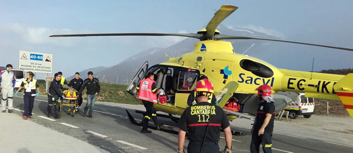 Herida una motorista tras salirse de la va y caer por un terrapln en San Glorio
