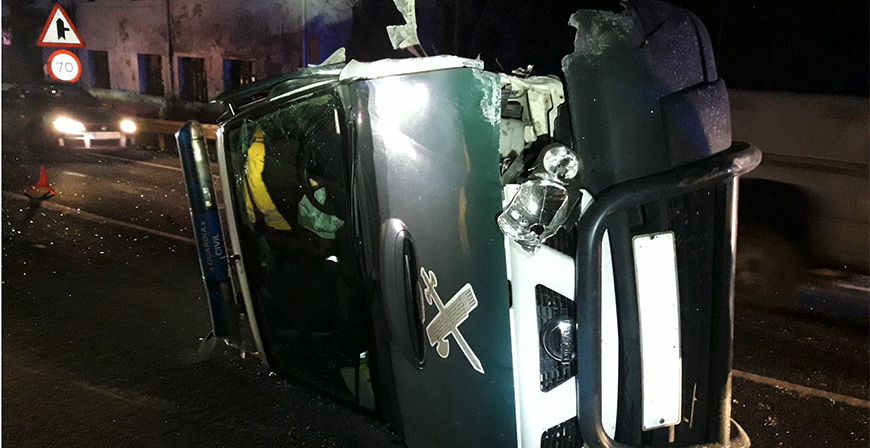 Herido grave un conductor que colision con un vehculo de la Guardia Civil
