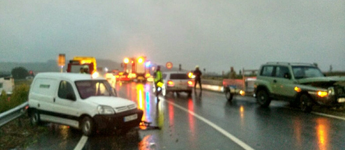 Un herido leve en una colisin lateral de dos vehculos en la N-623 a la altura de Vargas