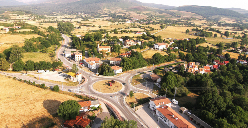 La Hermandad de Campoo de Suso recuerda tres obras que marcaron el municipio en la primavera de 2001