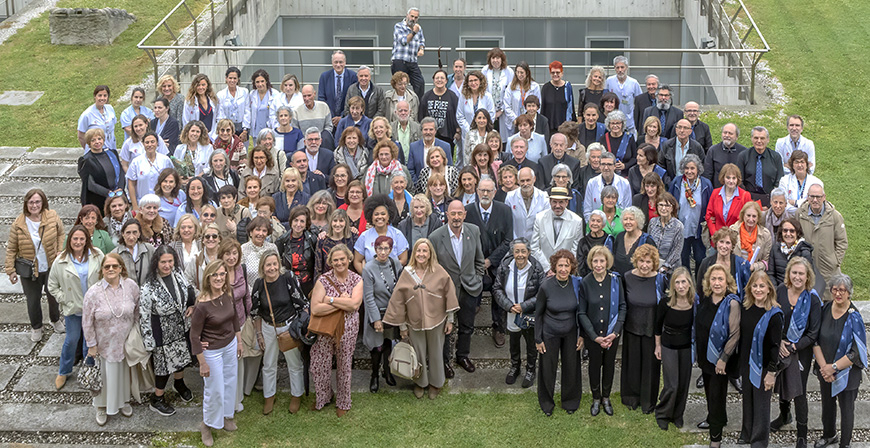 Homenaje a los 135 profesionales de Valdecilla que se jubilaron en 2025