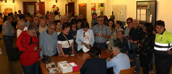 Homenaje filatlico al Desfile de Carrozas Artsticas